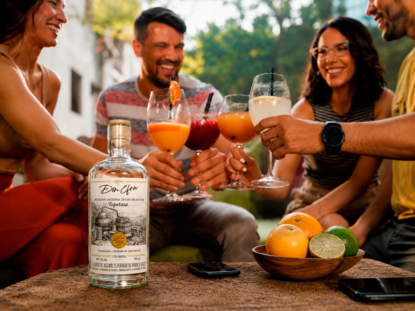 Don Efra se disfruta con cocteles y preparaciones artesanales con los amigos y en los bares Don Efra se disfruta con cocteles y preparaciones artesanales con los amigos y en los bares